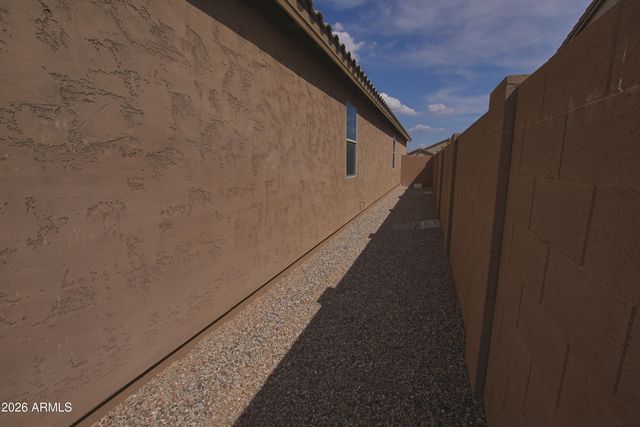 3016 W TUMBLEWEED Drive, Phoenix, AZ 85085