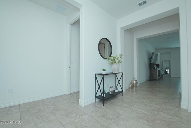 3016 W TUMBLEWEED Drive, Phoenix, AZ 85085