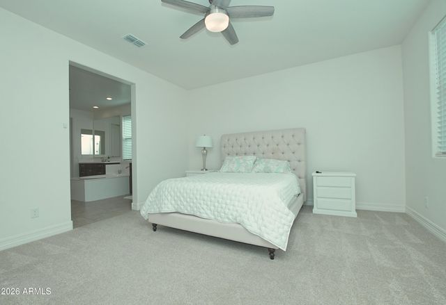 3016 W TUMBLEWEED Drive, Phoenix, AZ 85085
