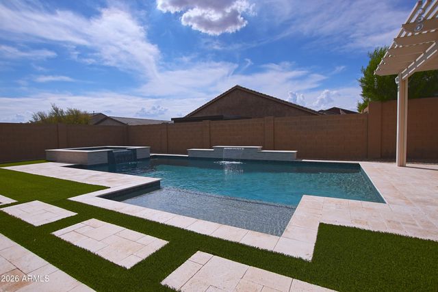 3016 W TUMBLEWEED Drive, Phoenix, AZ 85085