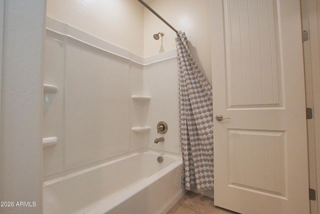 3016 W TUMBLEWEED Drive, Phoenix, AZ 85085