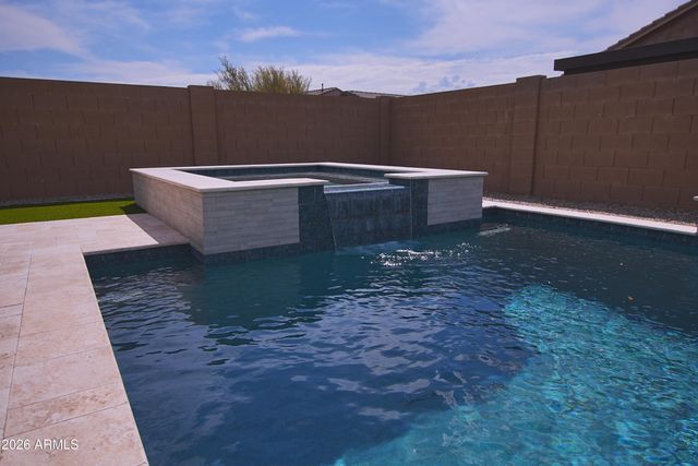 3016 W TUMBLEWEED Drive, Phoenix, AZ 85085