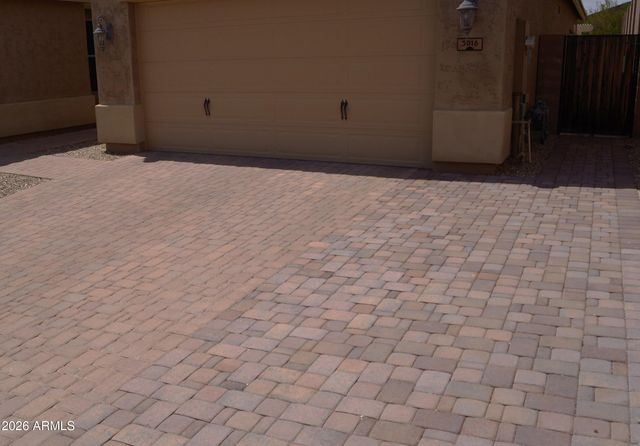 3016 W TUMBLEWEED Drive, Phoenix, AZ 85085