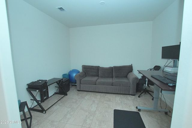 3016 W TUMBLEWEED Drive, Phoenix, AZ 85085