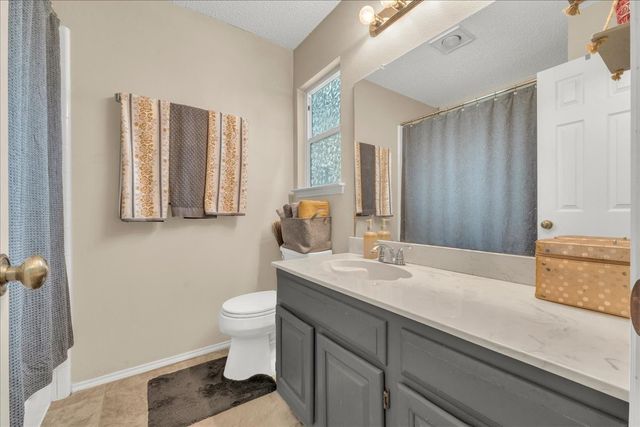 6608 Stetter Drive, Arlington, TX 76001