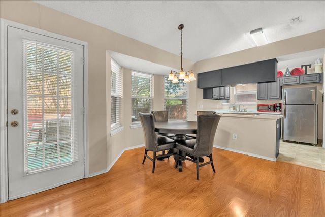 6608 Stetter Drive, Arlington, TX 76001