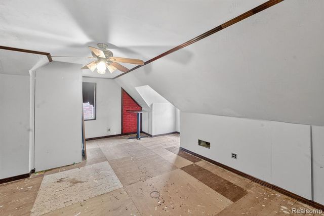 9495 Lakepointe Street, Detroit, MI 48224