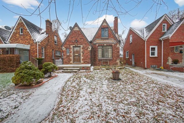 9495 Lakepointe Street, Detroit, MI 48224