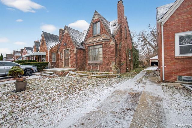 9495 Lakepointe Street, Detroit, MI 48224