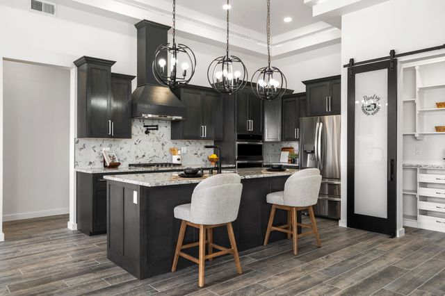 1400 Abrazo Road NE, Rio Rancho, NM 87124