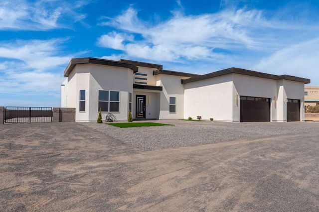 1400 Abrazo Road NE, Rio Rancho, NM 87124