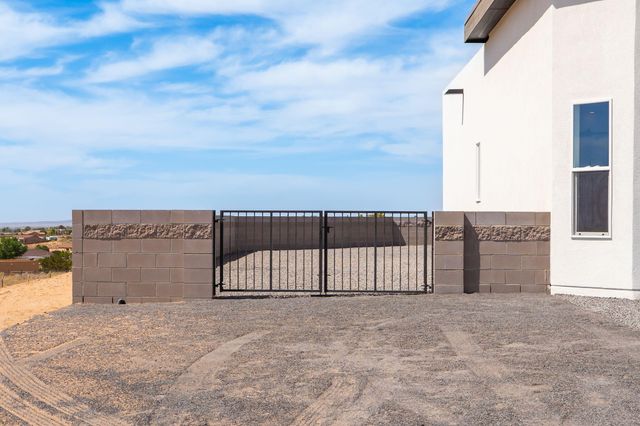 1400 Abrazo Road NE, Rio Rancho, NM 87124