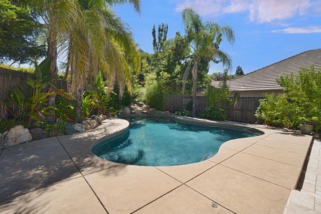 6901 Fallsbrook Ct, Granite Bay, CA 95746