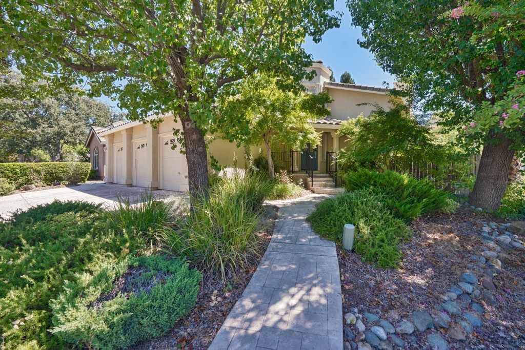 6901 Fallsbrook Ct, Granite Bay, CA 95746