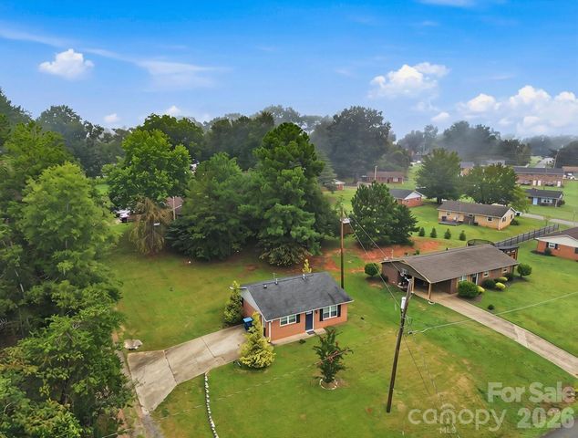209 Roberson Road, Forest City, NC 28043