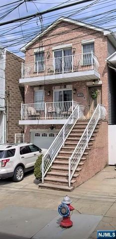 154 McAdoo Avenue, Jersey City, NJ 07305