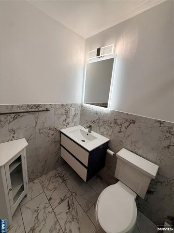 154 McAdoo Avenue, Jersey City, NJ 07305