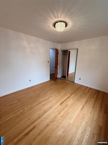 154 McAdoo Avenue, Jersey City, NJ 07305
