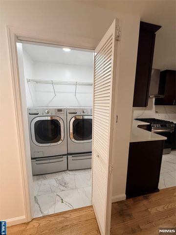 154 McAdoo Avenue, Jersey City, NJ 07305