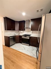 154 McAdoo Avenue, Jersey City, NJ 07305