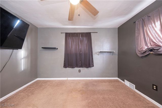 132 Linmar Street, Wintersville, OH 43953