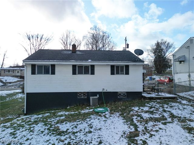 132 Linmar Street, Wintersville, OH 43953