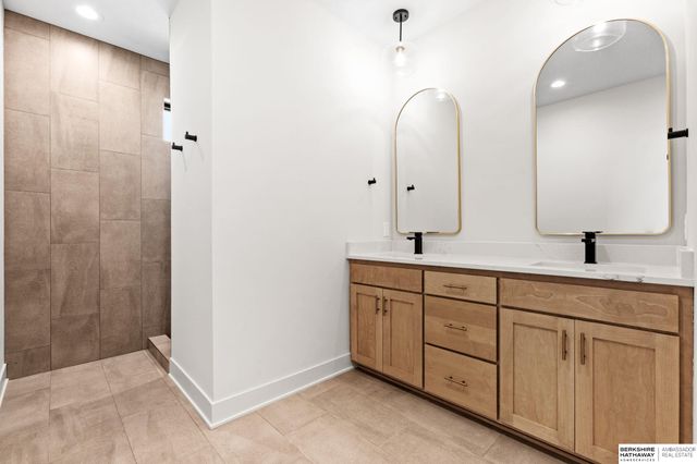 21014 Atwood Avenue, Elkhorn, NE 68022