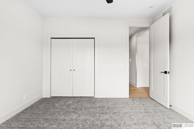 21014 Atwood Avenue, Elkhorn, NE 68022