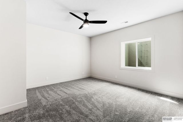 21014 Atwood Avenue, Elkhorn, NE 68022