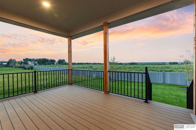 21014 Atwood Avenue, Elkhorn, NE 68022