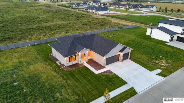 21014 Atwood Avenue, Elkhorn, NE 68022