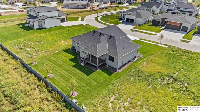 21014 Atwood Avenue, Elkhorn, NE 68022