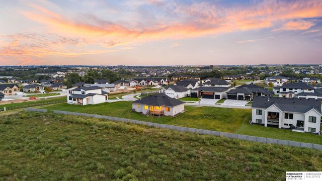 21014 Atwood Avenue, Elkhorn, NE 68022