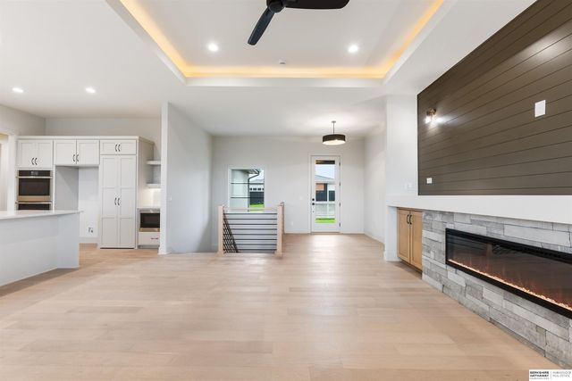 21014 Atwood Avenue, Elkhorn, NE 68022