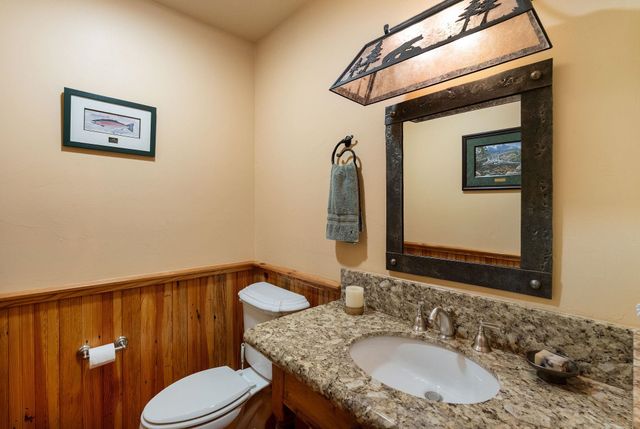 12987 Hillside Drive, Truckee, CA 96161