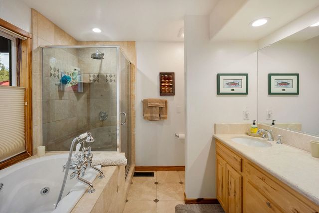 12987 Hillside Drive, Truckee, CA 96161