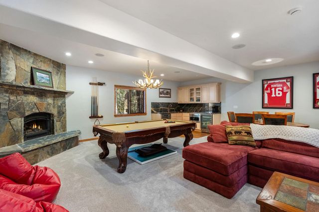 12987 Hillside Drive, Truckee, CA 96161