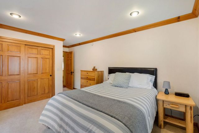 12987 Hillside Drive, Truckee, CA 96161