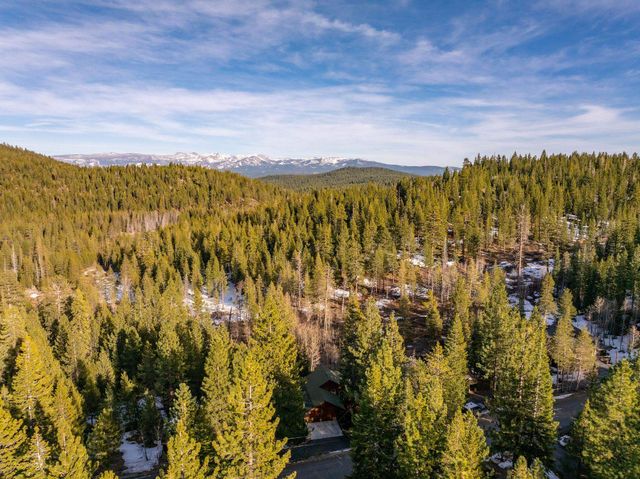 12987 Hillside Drive, Truckee, CA 96161