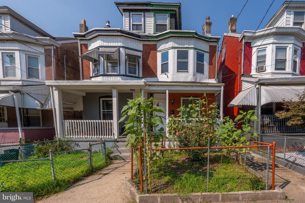 25 EVANS AVE, Trenton, NJ 08638 — photo 2