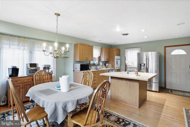 1944 CROSSINGS VIEW RD, Paw Paw, WV 25434