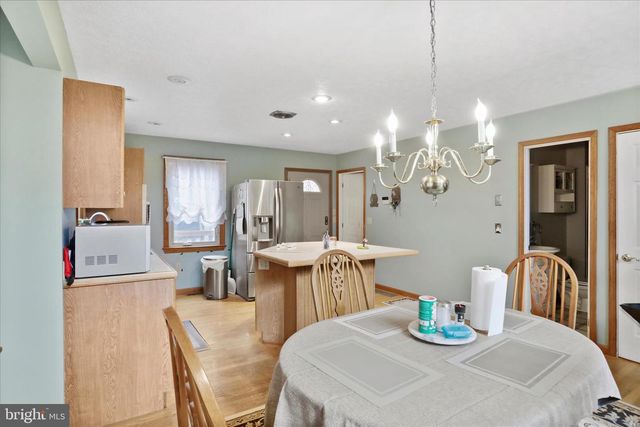 1944 CROSSINGS VIEW RD, Paw Paw, WV 25434