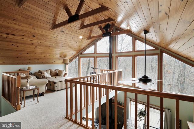 1944 CROSSINGS VIEW RD, Paw Paw, WV 25434