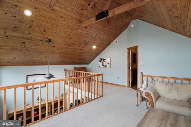 1944 CROSSINGS VIEW RD, Paw Paw, WV 25434