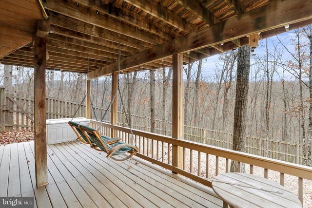 1944 CROSSINGS VIEW RD, Paw Paw, WV 25434