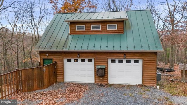 1944 CROSSINGS VIEW RD, Paw Paw, WV 25434