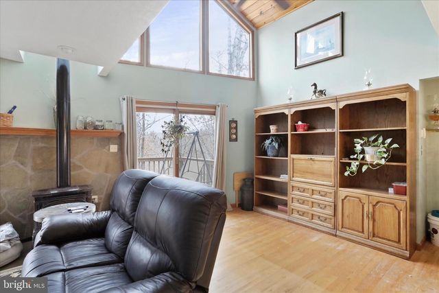 1944 CROSSINGS VIEW RD, Paw Paw, WV 25434