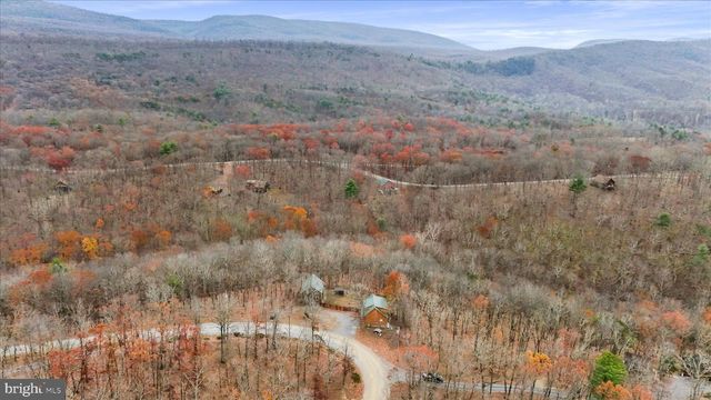 1944 CROSSINGS VIEW RD, Paw Paw, WV 25434