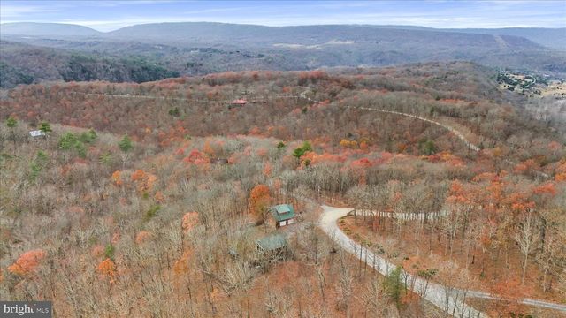 1944 CROSSINGS VIEW RD, Paw Paw, WV 25434