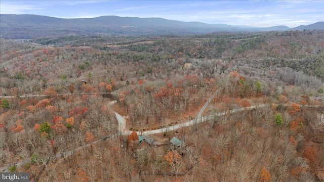 1944 CROSSINGS VIEW RD, Paw Paw, WV 25434